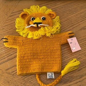 Lion Hand Puppet Knitted